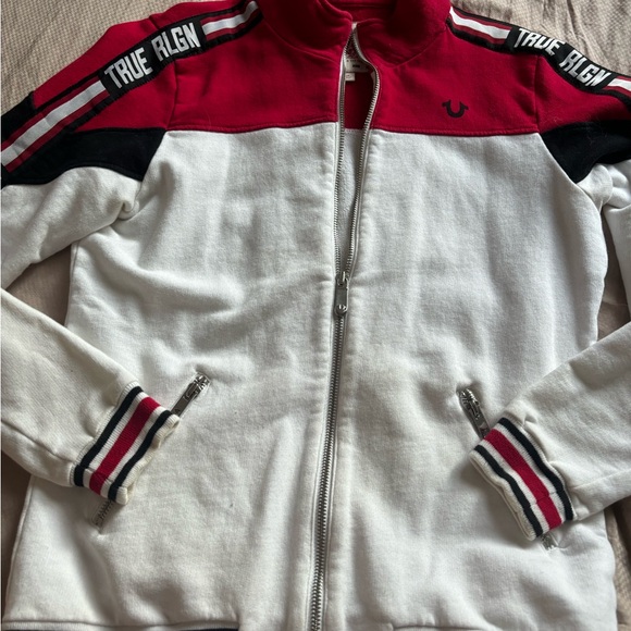 True Religion - Picture 6 of 6